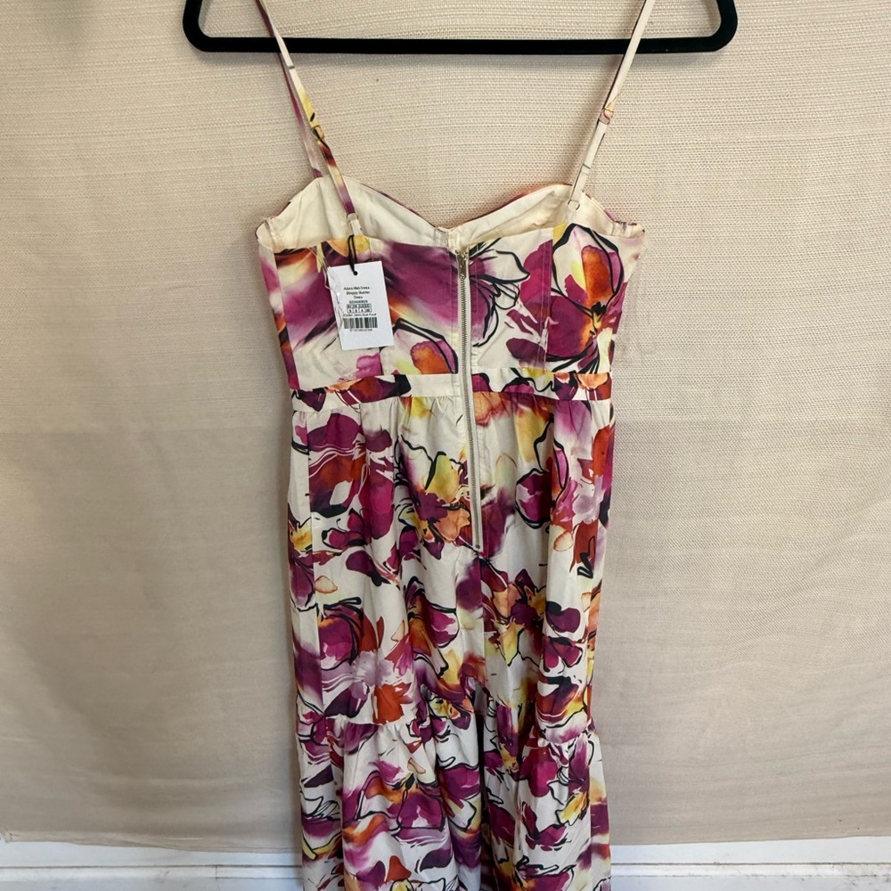 Showpo Vibrant Floral Maxi Dress - Picture 2 of 3